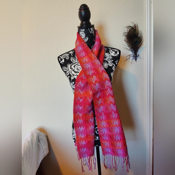 Victoire Mathieu Paris sophisticated colorful woven scarf 🧣 - Picture 3 of 15